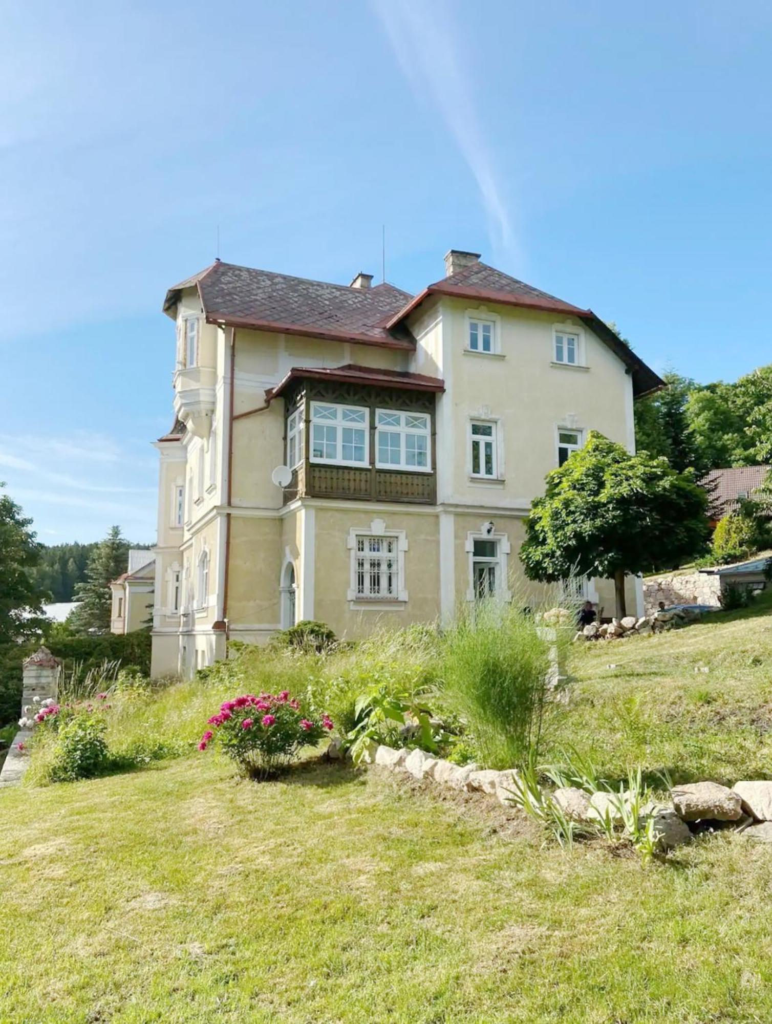 Golf Apartment Villa Elisabeth Mariánské Lázně Eksteriør billede